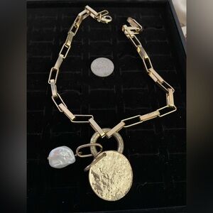 Gold Chain Necklace with Pearl and Disc Pendant